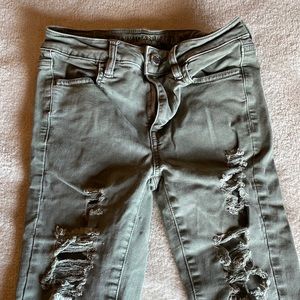 American Eagle distressed super stretch high-rise Jegging